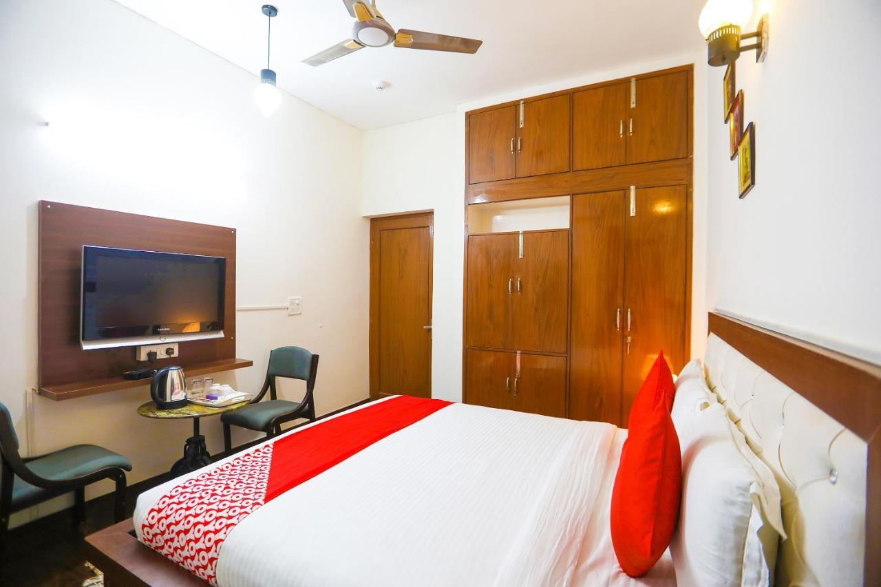 ניו דלהי Oyo 62702 Golden Home Stay מראה חיצוני תמונה