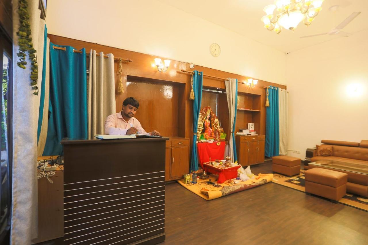 ניו דלהי Oyo 62702 Golden Home Stay מראה חיצוני תמונה