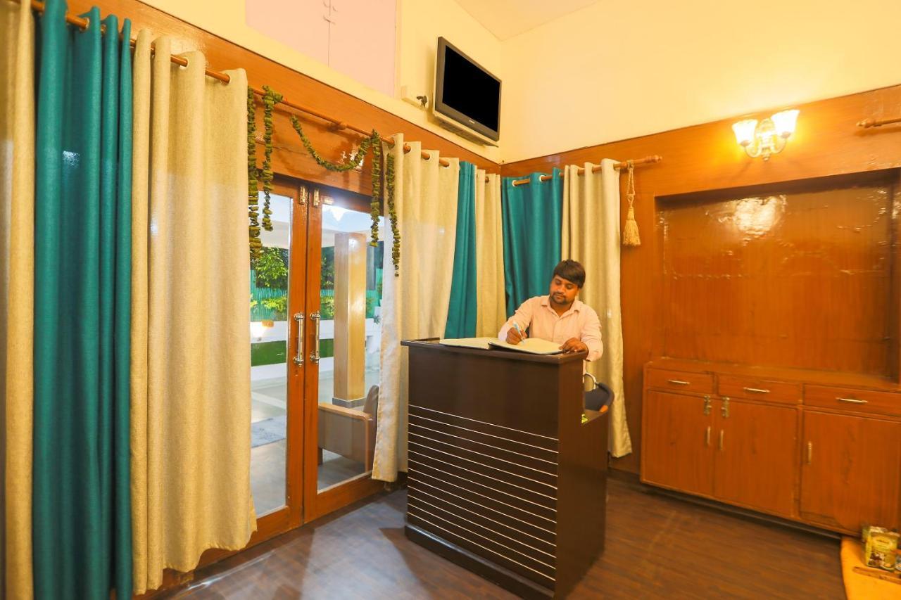 ניו דלהי Oyo 62702 Golden Home Stay מראה חיצוני תמונה