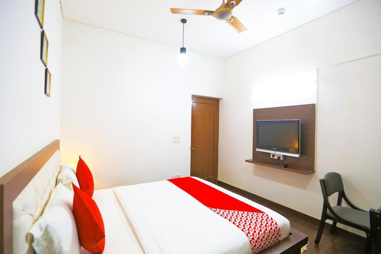 ניו דלהי Oyo 62702 Golden Home Stay מראה חיצוני תמונה